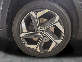 Hyundai Tucson 1.6 h T-GDi 13.8kWh Premium Plug-in 4WD (265 ps) - NAV - HEATED 