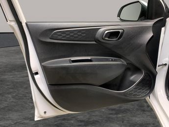 Hyundai i10 1.2 SE Connect (84 ps) - AIR CON - KEYLESS START - DAB