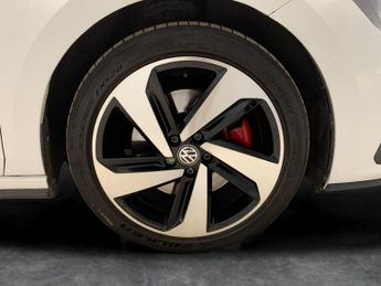 Volkswagen Polo 2.0 TSI GPF GTI DSG (200 ps) - PARK SENSORS - CAR-NET APP-CONNEC