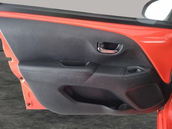 Toyota AYGO 1.0 VVT-i x-cite x-shift Euro 5 Euro 5 (68 ps) - PRIVACY GLASS -