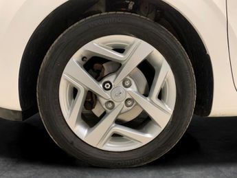 Hyundai i10 1.2 SE Connect (84 ps) - AIR CON - KEYLESS START - DAB