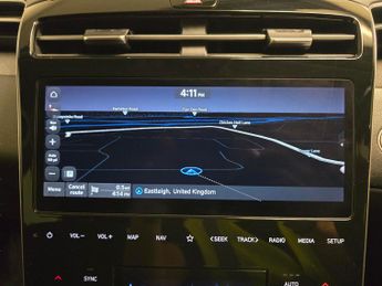 Hyundai Tucson 1.6 h T-GDi 13.8kWh Premium Plug-in 4WD (265 ps) - NAV - HEATED 