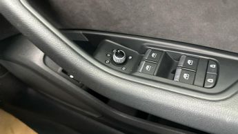 Audi A5 2.0 TDI 35 S line Sportback S Tronic (163 ps) - CLIMATE CONTROL