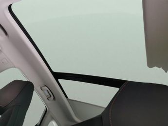 MG Mg Hs 1.5 T-GDI 16.6kWh Exclusive Plug-in (258 ps) - REVERSE CAM - NAV