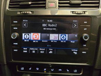 Volkswagen Golf 2.0 TDI Match Edition DSG (150 ps) - CLIMATE CONTROL - SD CARD M