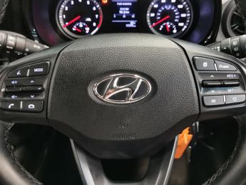 Hyundai i10 1.2 SE Connect (84 ps) - CLIMATE CONTROL - KEYLESS START - DAB