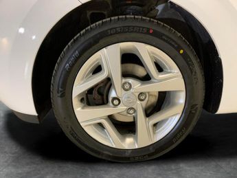 Hyundai i10 1.2 SE Connect (84 ps) - CLIMATE CONTROL - KEYLESS START - DAB