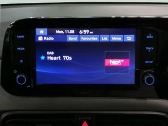 Hyundai i10 1.2 SE Connect (84 ps) - CLIMATE CONTROL - KEYLESS START - DAB