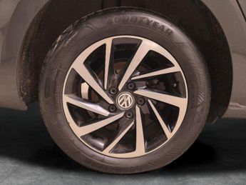 Volkswagen Golf 2.0 TDI Match Edition DSG (150 ps) - CLIMATE CONTROL - SD CARD M