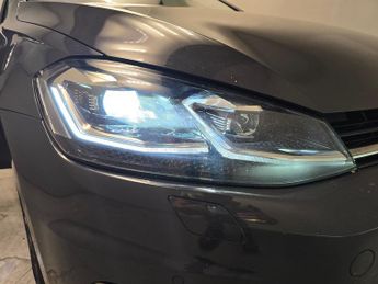 Volkswagen Golf 2.0 TDI Match Edition DSG (150 ps) - CLIMATE CONTROL - SD CARD M