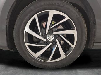 Volkswagen Golf 2.0 TDI Match Edition DSG (150 ps) - CLIMATE CONTROL - SD CARD M