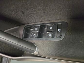 Volkswagen Golf 2.0 TDI Match Edition DSG (150 ps) - CLIMATE CONTROL - SD CARD M