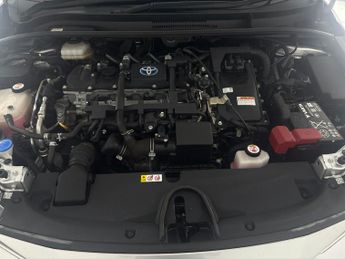Toyota Corolla 1.8 VVT-h Icon Tech Touring Sports CVT (122 ps) - HEATED SEATS -