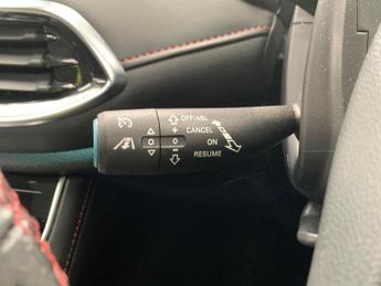 MG Mg Hs 1.5 T-GDI 16.6kWh Exclusive Plug-in (258 ps) - REVERSE CAM - NAV