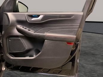 Ford Kuga 2.5 EcoBoost Duratec 14.4kWh ST-Line Plug-in CVT (225 ps) - NAV