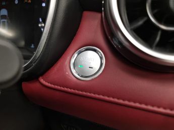 MG Mg Hs 1.5 T-GDI Exclusive DCT (162 ps) - REVERSE CAM - NAV - HEATED LE