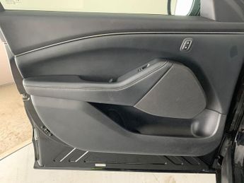 Ford Mustang Mach-e Standard Range 70kWh Automatic (269 ps) - REVERSE CAM - NAV