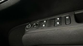 Citroen C3 Aircross 1.2 PureTech Shine Plus EAT6 (130 ps) - LANE DEPARTURE  - BLUETO