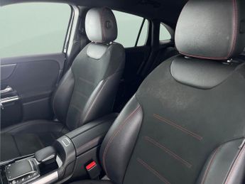 Mercedes-Benz GLA 1.3 GLA200 AMG Line (Executive) 7G-DCT (163 ps) - HEATED SEATS -
