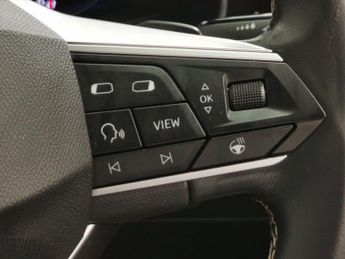 Seat Leon 1.4 eHybrid 12.8kWh XCELLENCE Plug-in DSG (204 ps) - AUTO PARK -