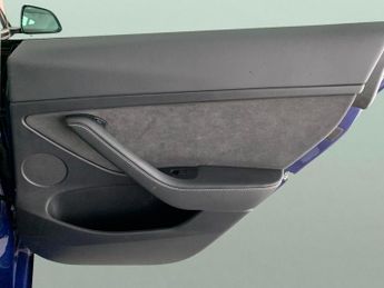 Tesla Model 3 Standard Range Plus RWD (241 bhp) - PARK ASSIST - LED - REVERSE 