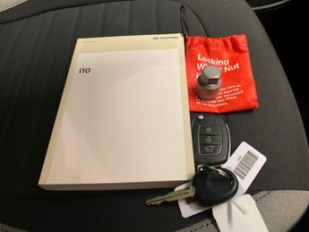 Hyundai i10 1.2 SE Connect (84 ps) - CLIMATE CONTROL - DAB - USB AUDIO
