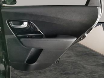 Kia Niro 64kWh 4+ (201 bhp) - LED - REVERSE CAM - NAV