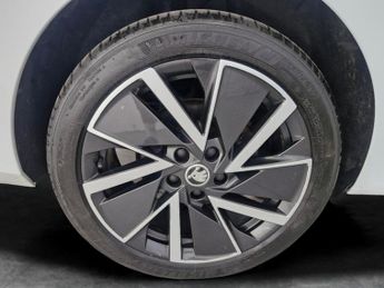 Skoda Octavia 1.4 TSI iV 13kWh SE Technology Plug-in DSG (204 ps) - AIR CON