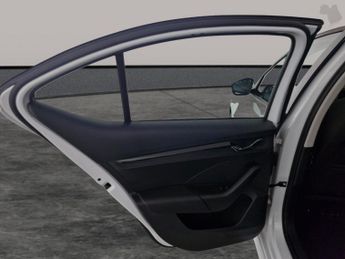 Skoda Octavia 1.4 TSI iV 13kWh SE Technology Plug-in DSG (204 ps) - AIR CON