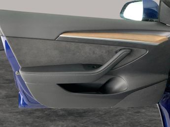 Tesla Model 3 Standard Range Plus RWD (241 bhp) - PARK ASSIST - LED - REVERSE 