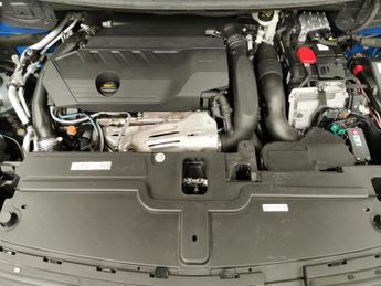 Vauxhall Grandland X 1.6 13.2kWh Ultimate Nav Plug-in 4WD 4 (300 ps) - AUTO PARK - LE