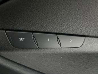 Audi e-tron 55 Technik quattro 95kWh (11kW Charger) (408 ps) - LED - REVERSE