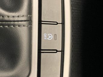 Hyundai i10 1.2 SE Connect (84 ps) - CLIMATE CONTROL - DAB - USB AUDIO
