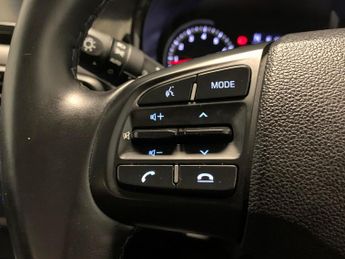 Hyundai i10 1.2 SE Connect (84 ps) - CLIMATE CONTROL - DAB - USB AUDIO