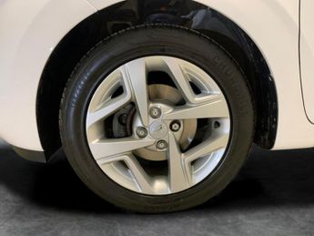 Hyundai i10 1.2 SE Connect (84 ps) - CLIMATE CONTROL - DAB - USB AUDIO