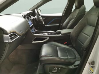 Jaguar F-PACE 2.0 P300 300 Sport AWD (300 ps) - ELECTRIC FOLDING MIRRORS