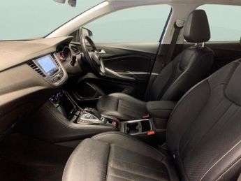 Vauxhall Grandland X 1.6 13.2kWh Ultimate Nav Plug-in 4WD 4 (300 ps) - AUTO PARK - LE