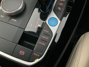 BMW iX3 80kWh M Sport Pro (286 ps) - HUD - PARK ASSIST - HK AUDIO