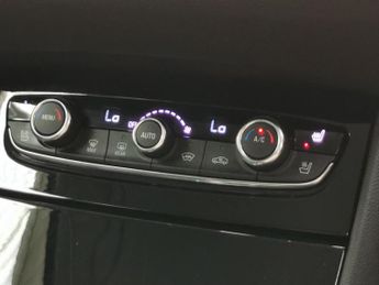 Vauxhall Grandland X 1.6 13.2kWh Ultimate Nav Plug-in 4WD 4 (300 ps) - AUTO PARK - LE