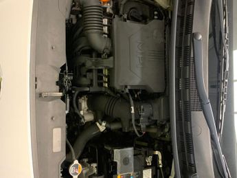 Hyundai i10 1.2 SE Connect (84 ps) - CLIMATE CONTROL - DAB - USB AUDIO