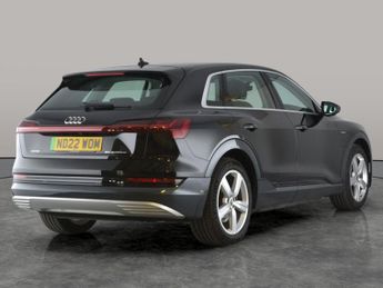 Audi e-tron 55 Technik quattro 95kWh (11kW Charger) (408 ps) - LED - REVERSE