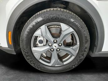 Ford Mustang Mach-e Standard Range 70kWh Automatic (269 ps) - REVERSE CAM - NAV