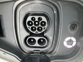 Ford Mustang Mach-e Standard Range 70kWh Automatic (269 ps) - REVERSE CAM - NAV