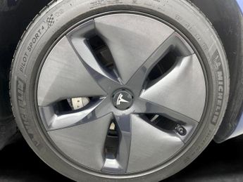 Tesla Model 3 Standard Range Plus RWD (241 bhp) - AUTO PARK - LED - REVERSE CA