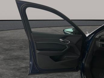 Audi e-tron 50 Technik quattro 71.2kWh (11kW Charger) (313 ps) - ADJUSTABLE 