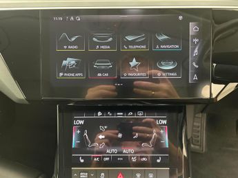 Audi e-tron 50 Technik quattro 71.2kWh (11kW Charger) (313 ps) - ADJUSTABLE 