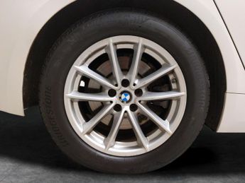 BMW 5 Series 2.0 520d SE (190 ps) - LEATHER - HEATED FRONT AND REAR SEATS - P