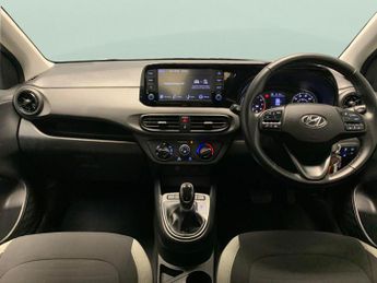 Hyundai i10 1.2 SE Connect (84 ps) - CLIMATE CONTROL - DAB - PARK SENSORS