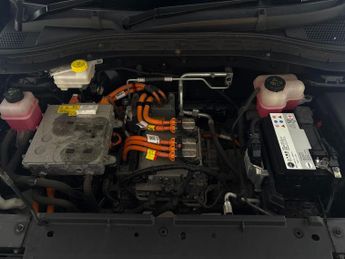 MG MG ZS 44.5kWh Excite (143 ps) - LANE DEPARTURE  - BLUETOOTH - DRIVING 