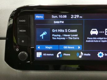 Hyundai i10 1.2 SE Connect (84 ps) - CLIMATE CONTROL - DAB - PARK SENSORS